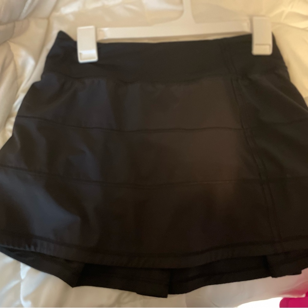 Lululemon pace rival skirt